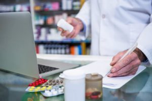 pharmacist-writing-perscription