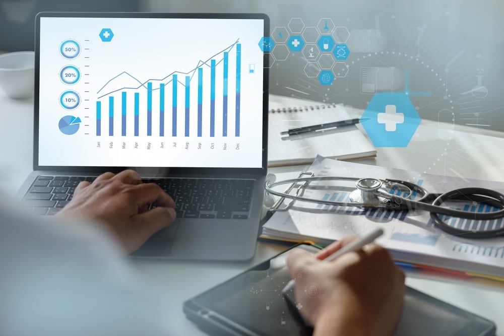 Insurance,Healthcare,Doctor,Analyzing,Medical,Report,And,Medical,On,Hospital